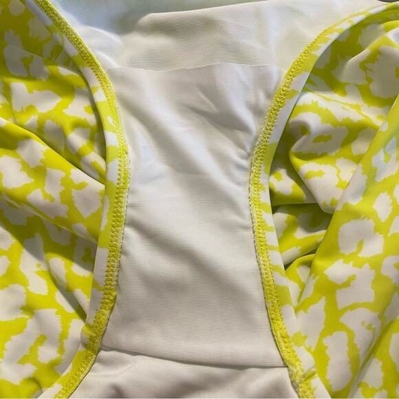 Calvin Klein LIGHT YELLOW LEOPARD Tummy-Control One-Piece Swimsuit Size 14 NEW - Picture 9 of 10